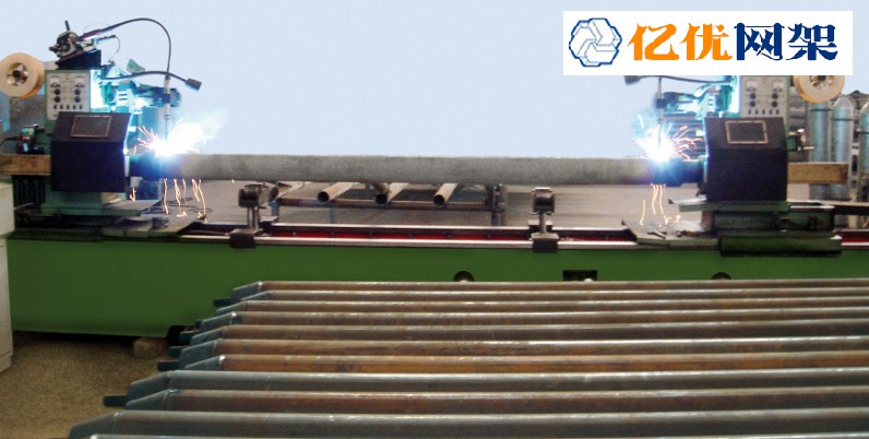 新乐网架杆件焊接